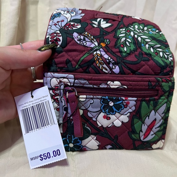 VB Iconic RFID Riley Compact Wallet - Picture 4 of 4